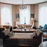 Le Petit Chateau De Conteville Pensión 4*