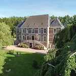 Le Petit Chateau De Conteville Pensión