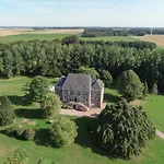 Le Petit Chateau De Conteville