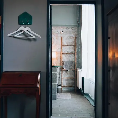 Le Petit Chateau De Conteville