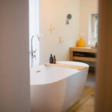 Le Petit Chateau De Conteville Paluel