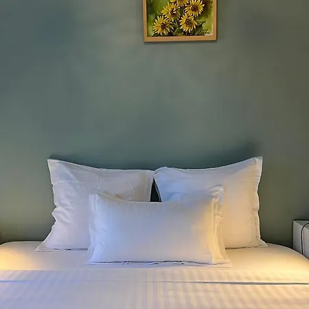 Le Petit Chateau De Conteville Vendégház 4*