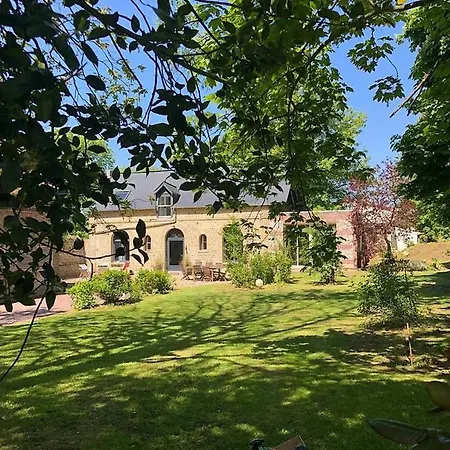 Le Petit Chateau De Conteville Vendégház